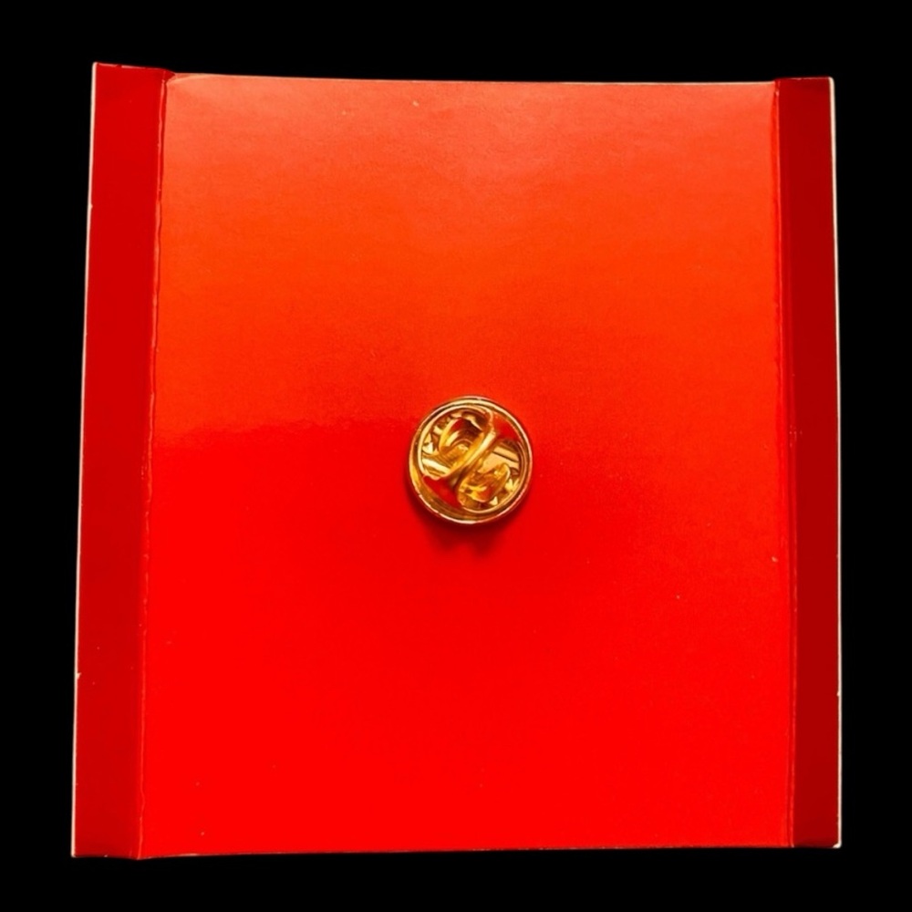 Christian Louboutin Gold Crest Pin with Box - Picture 3 of 4